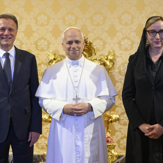 Gordan i Sonja Jandroković i papa Lav XIV