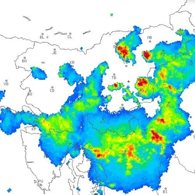 Radaraska slika nevremena u Sloveniji, a koje ide i prema Hrvatskoj