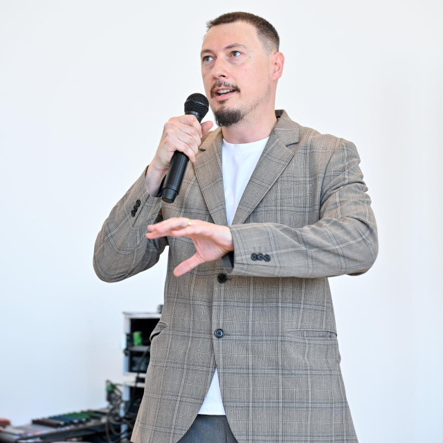 Igor Šeregi