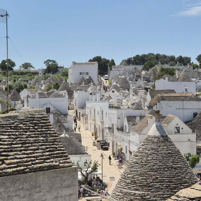 Alberobello je poznat po trullijima