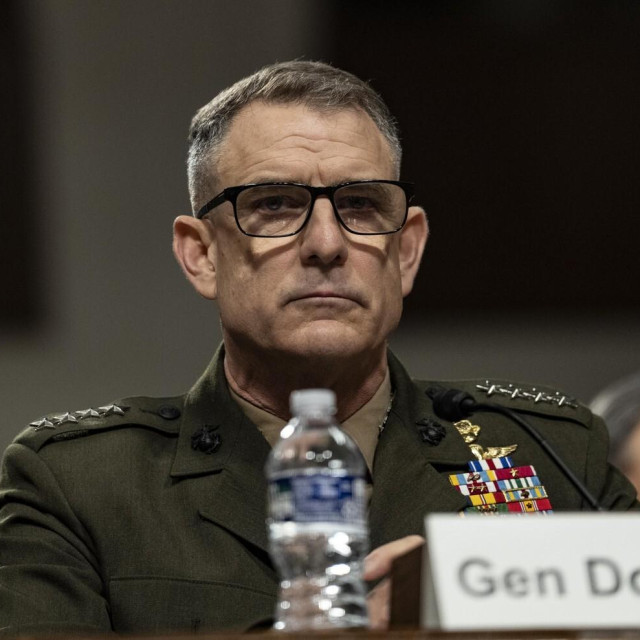 Američki general Francis Donovan, načelnik Južnog zapovjedništva SAD-a