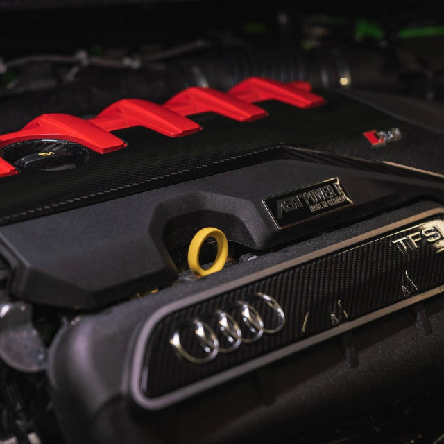 Audijev motor s pet cilindara