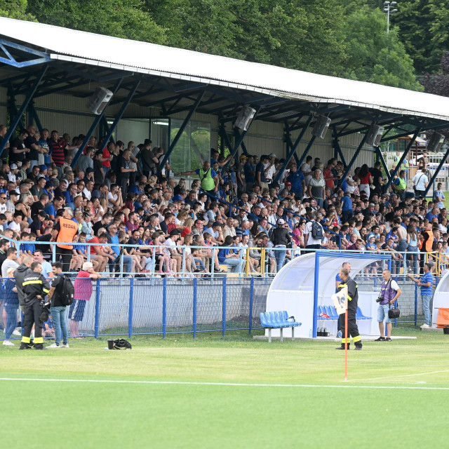 Stadion u Dugom Selu (arhiva)