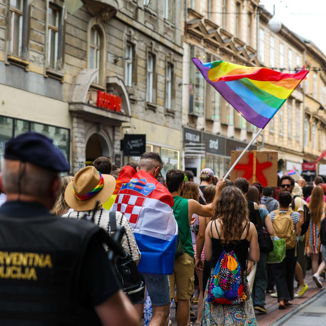 Zagreb 25. Povorka ponosa LGBTIQ zajednice Korak po korak, iskorak.
 