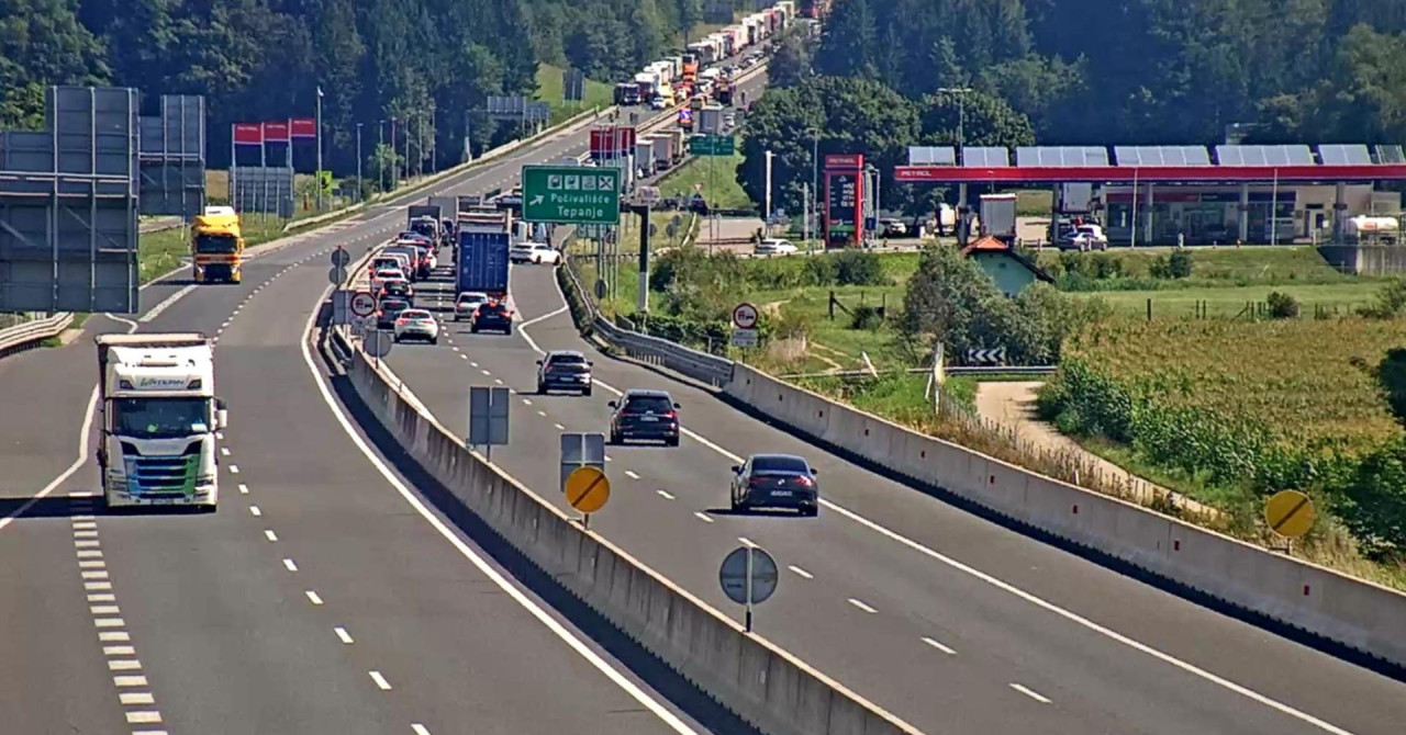 Hrvatski državljanin poginuo kod Maribora. Ušao u krivi smjer na autocesti i izazvao frontalni sudar