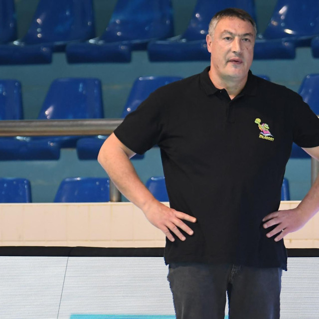 Joško Kreković više ne vodi vaterpolistice ŽAVK Mladosti