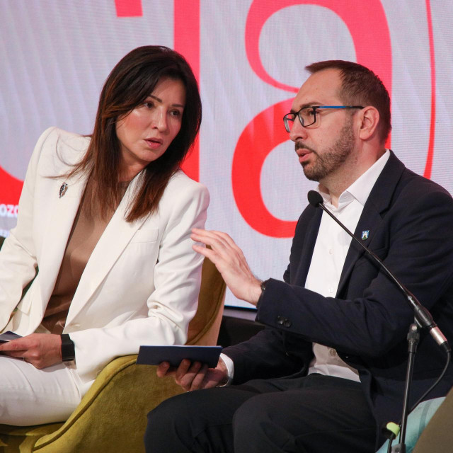 Gradonačelnik Tomislav Tomašević i direktorica Turističke zajednice Grada Zagreba Martina Bienenfeld najavili su ljetnu kulturnu manifestaciju Zagreb Classic 2026. 