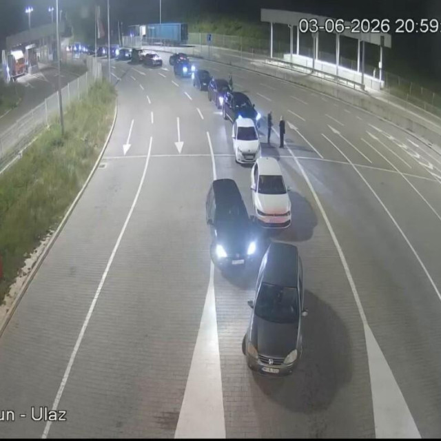 Granični prijelaz Gostun u 21 sat