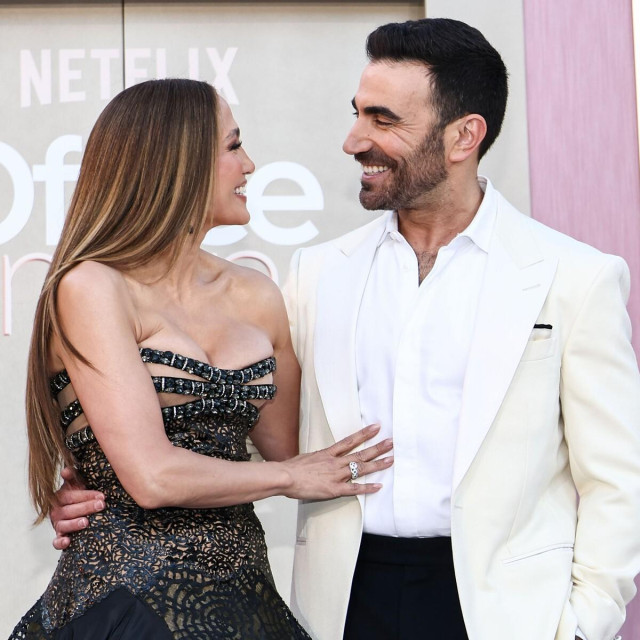 Jennifer Lopez i Brett Goldstein