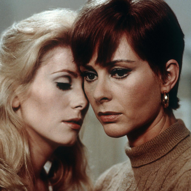 Ljepotica dana (1967)

Catherine Deneuve, Genevieve Page