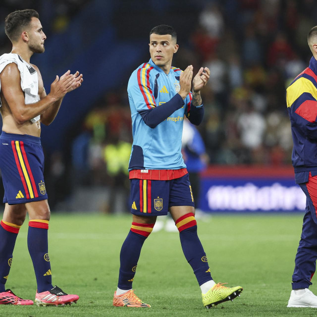 Eric Garcia, Pedro Porro i Alejandro Grimaldo