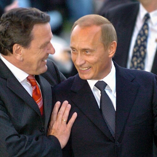 Gerhard Schröder i Vladimir Putin snimljeni 2005.