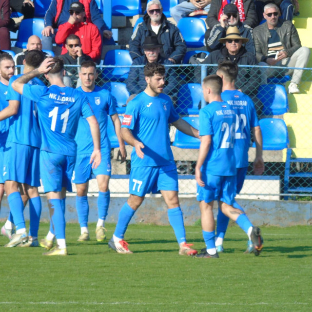 Jadranaši slave gol Marića protiv NK Bjelovara

 