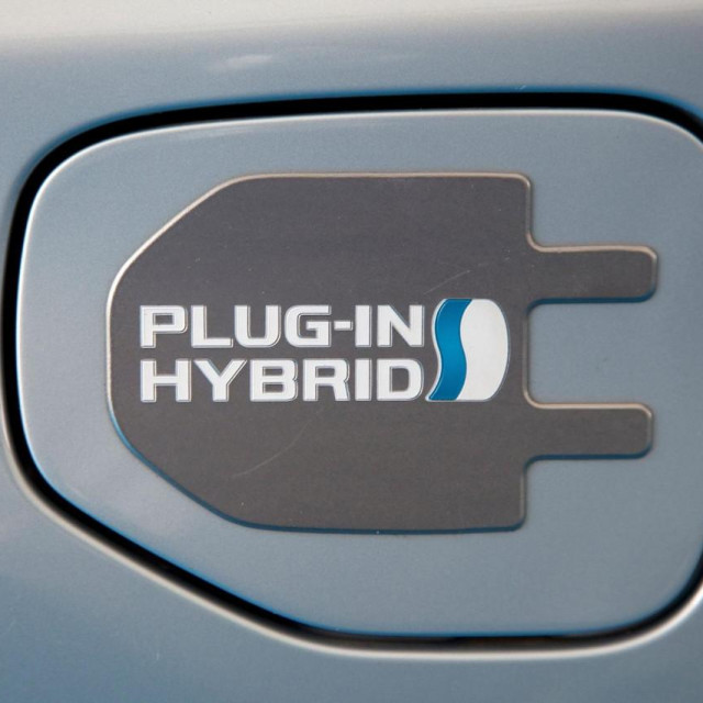Plug-in hibrid, ilustracija