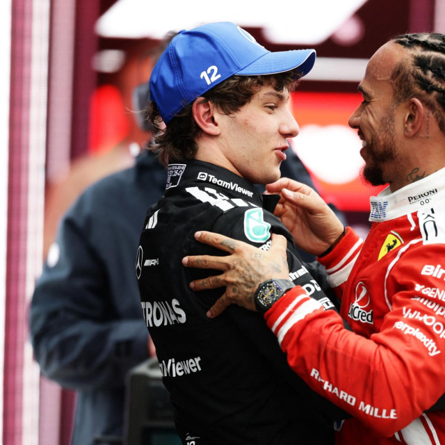 Kimi Antonelli i Lewis Hamilton