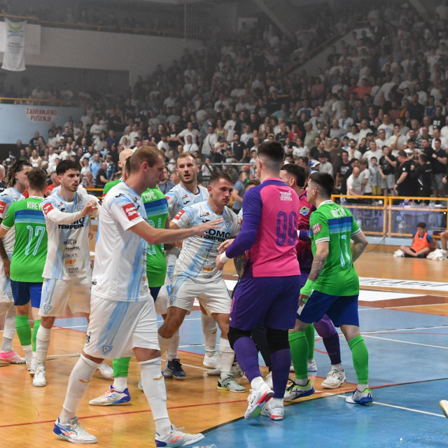Nakon utakmice Rijeka - Olmissum igrači su se zamalo potukli