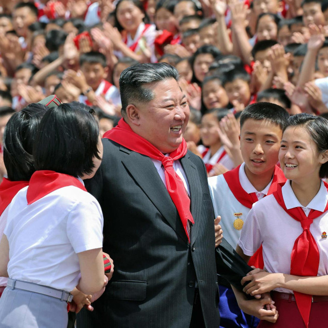 Kim Jong Un na proslavi 80. godišnjice utemeljenja Dječje unije Sjeverne Koreje