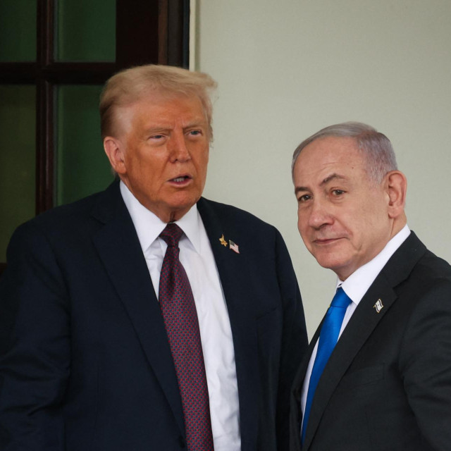 U.S. President Donald Trump welcomes Israeli Prime Minister Benjamin Netanyahu to the White House for a meeting, in Washington, D.C., U.S., on September 29, 2025. The two leaders will discuss a peace plan for Gaza, following Trump?s warning last week that Israel should not annex the West Bank. (Photo by Allison Bailey/NurPhoto) (Photo by Allison Bailey/NurPhoto via AFP)