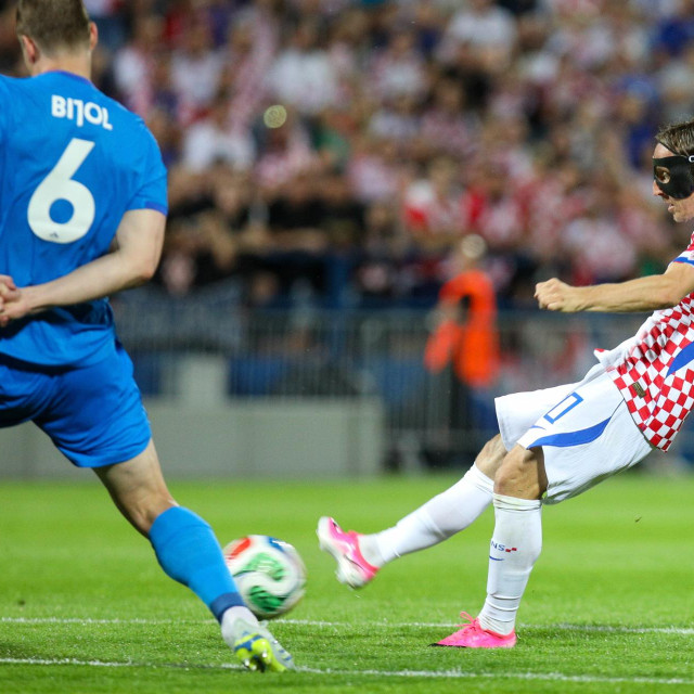 Luka Modrić, udarac za pogodak 
