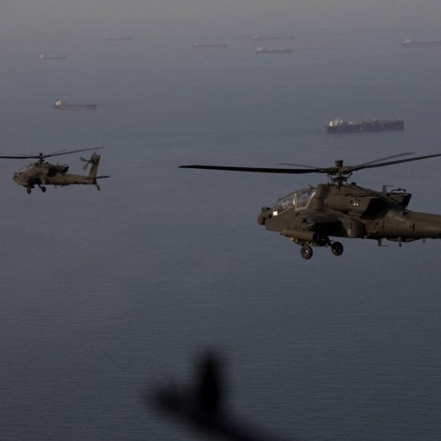 AH-64 Apache