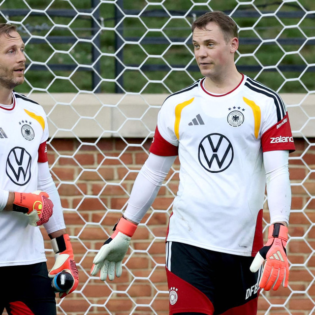 Manuel Neuer i Oliver Baumann