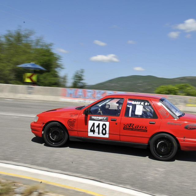 Nikica Raos (AK Oneum Omiš) bio je najbrži u kategoriji B u brdskom prvenstvu povijesnih automobila