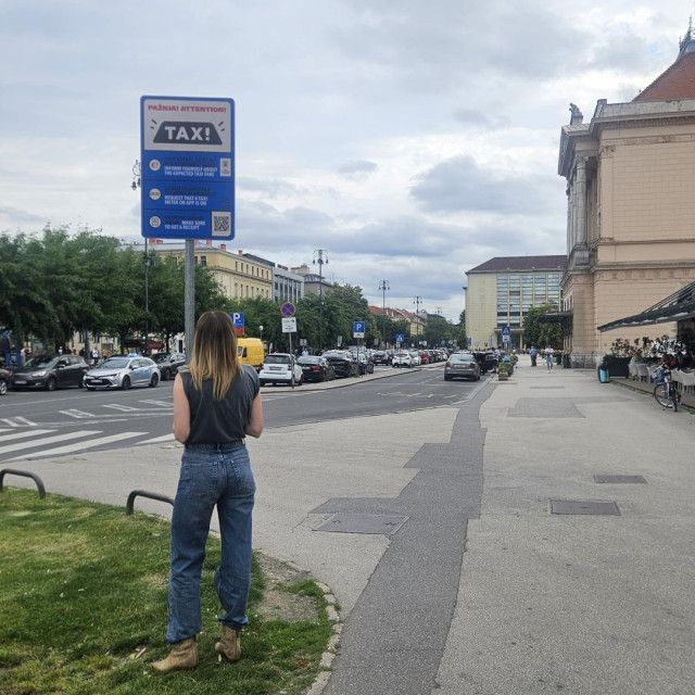 Na Glavnom kolodvoru postoje čak i upozorenja putnicima da paze u koja vozila sjedaju
