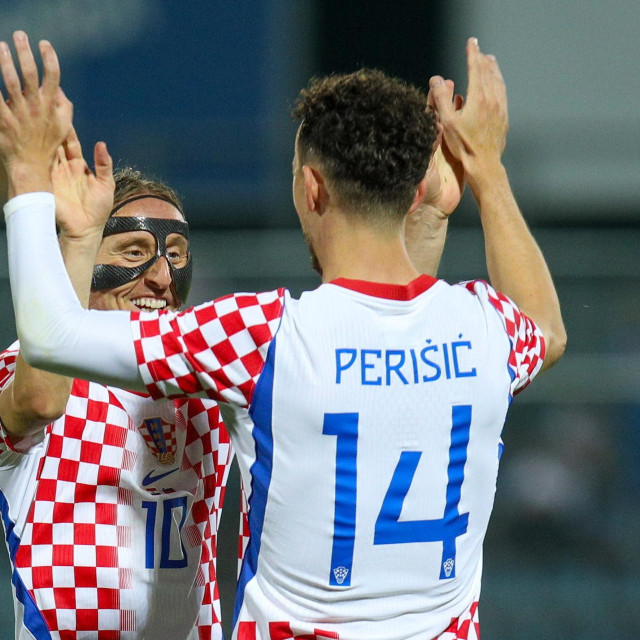 Slavlje Luke Modrića i Ivana Perišića u posljednjoj pripremnoj utakmici 