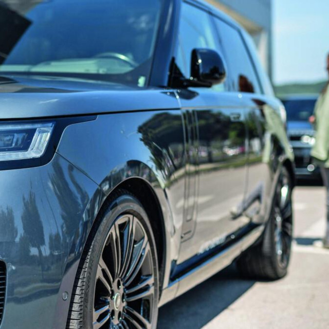 Auto Benussi
 