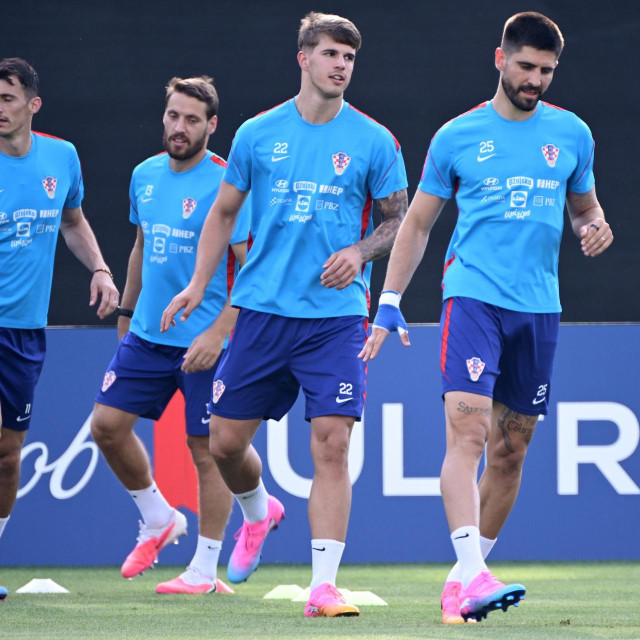 Ante Budimir je najcjenjeniji hrvatski igrač na Fantasyju FIFA-e, dok Luka Vušković ima najmanju vrijednost od Vatrenih