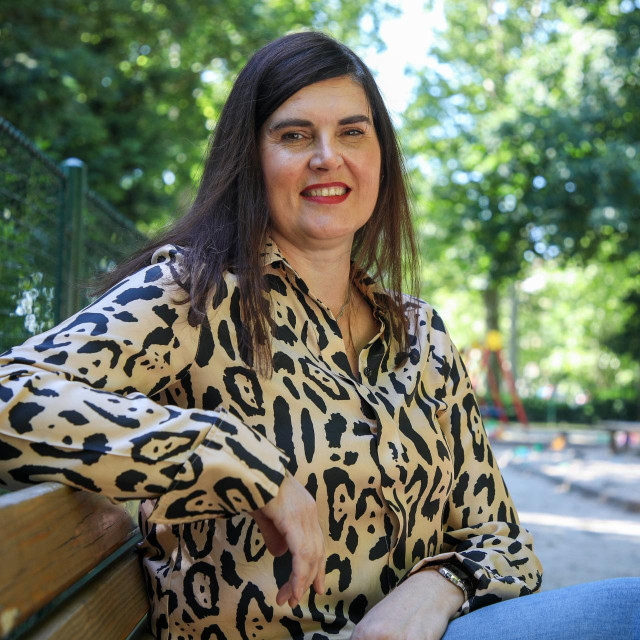 Malunje, 220526.
Ulica Pavla Subica 2.
Andreja Cakija, zivi s celijakijom.