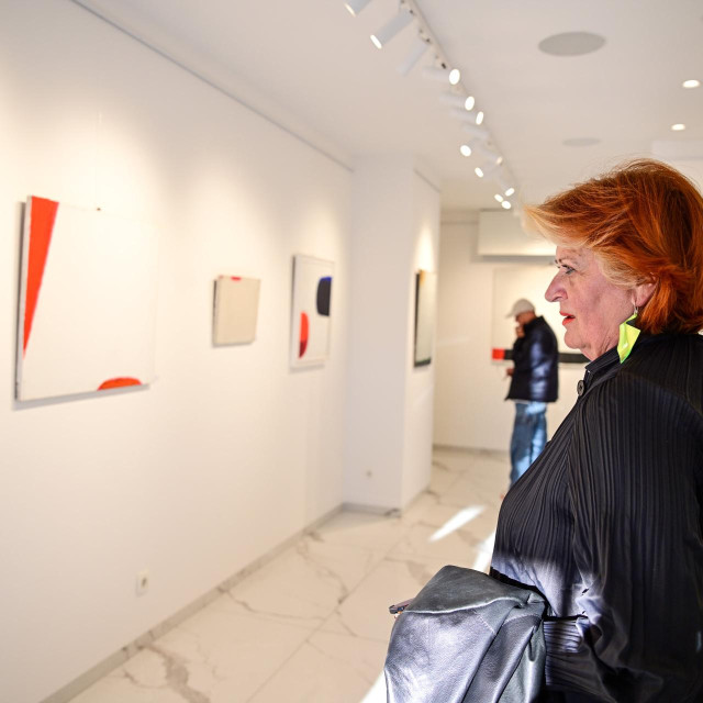 Art Square Gallery, Trg bana Jelačića 11, Zagreb
Otvorenje izložbe Marijan Jevšovar, Dijalog s površinom
