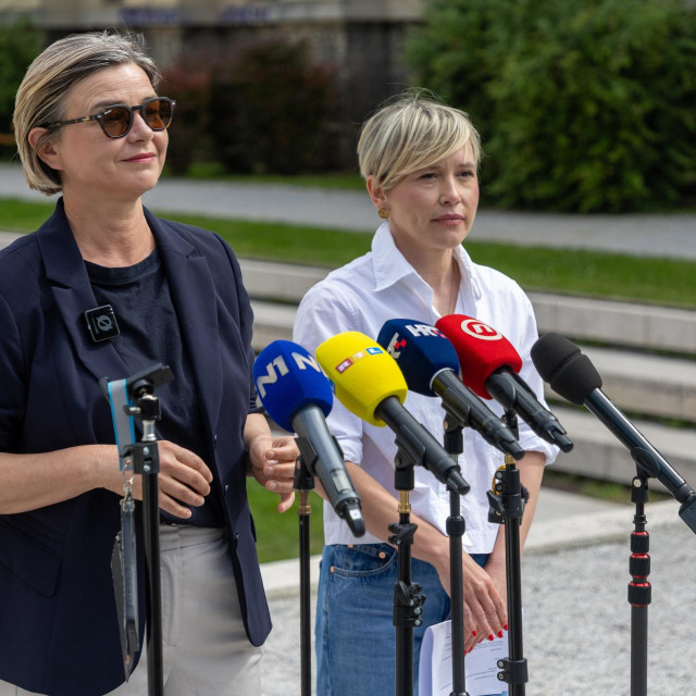 Sandra Benčić i Ivana Kekin odrzale su konferenciju za medije o novostima u kampanji Javno zdrastvo DA, Medikol NE