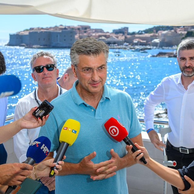 Andrej Plenković pred novinarima u Dubrovniku