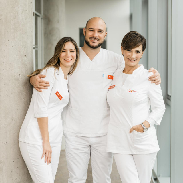 Dr. Elena Štimac Vukojević, dr. Filip Štimac i dr. Maja Jagodić Štimac
 