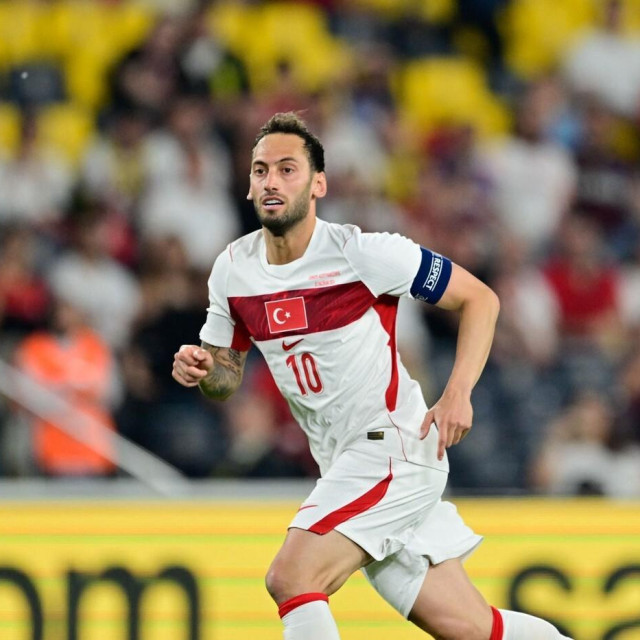 Hakan Calhanoglu