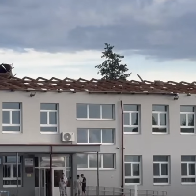 Osnovna škola bez krova