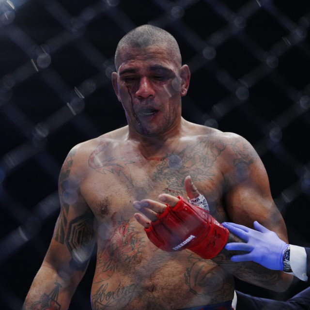 Alex Pereira 