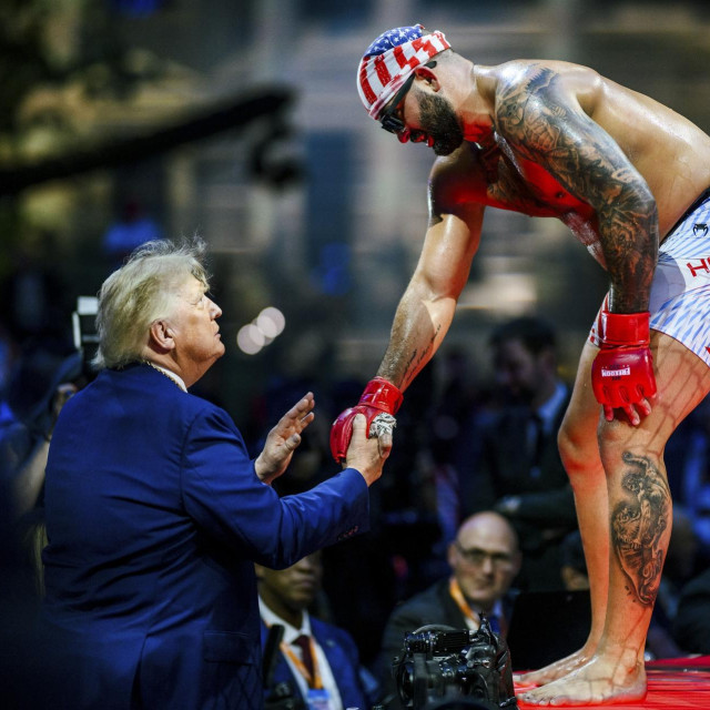 Josh Hokit i Donald Trump
