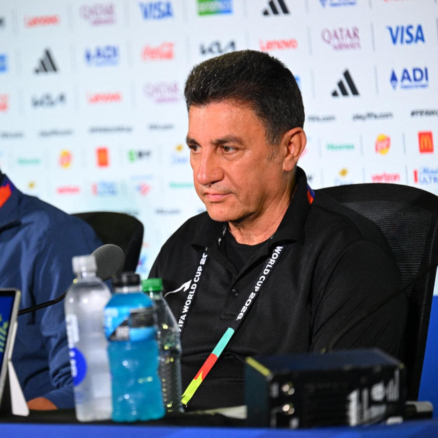 Iranski nogometaš Mehdi Taremi i trener iranske reprezentacije Amir Ghalenoei