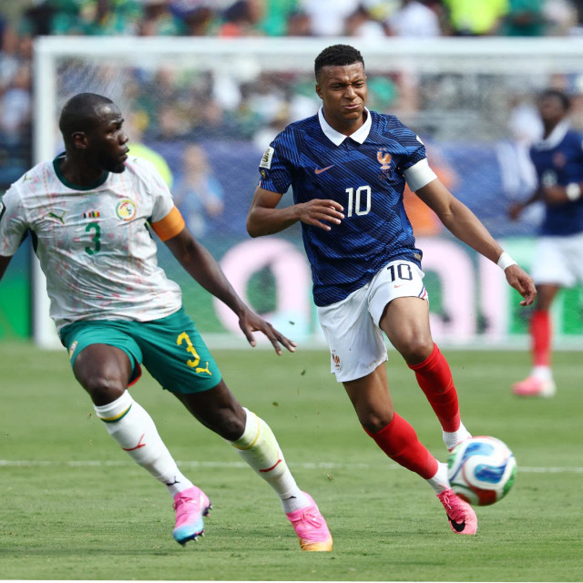 Kalidou Koulibaly i Kylian Mbappe 