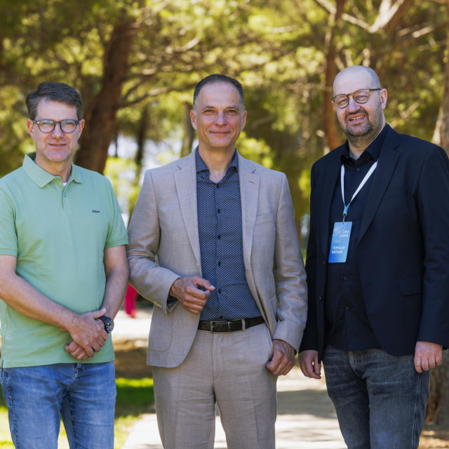 dr.med.spec. Igor Šesto, prof. dr. sc. Krešimir Štambuk, dr. Tomislav Krčmar