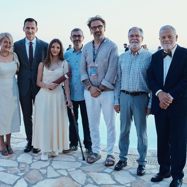 Nives Jovanović, prof.dr. Dragan Primorac, Ella Jovanović, Zoran Jovanović, prof.dr. Damir Marjanović, prof.dr. Gregg Semenza, prof.dr. Stanimir Vuk-Pavlović