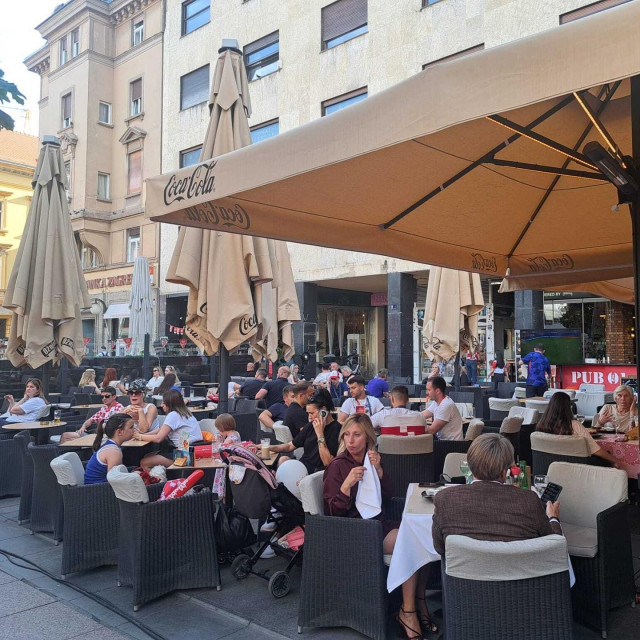 Prizor iz Zagreba prije utakmice Hrvatske i Engleske