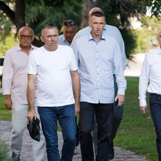 Stipe Mlinarić Ćipe, Ivan Penava, Josip Dabro