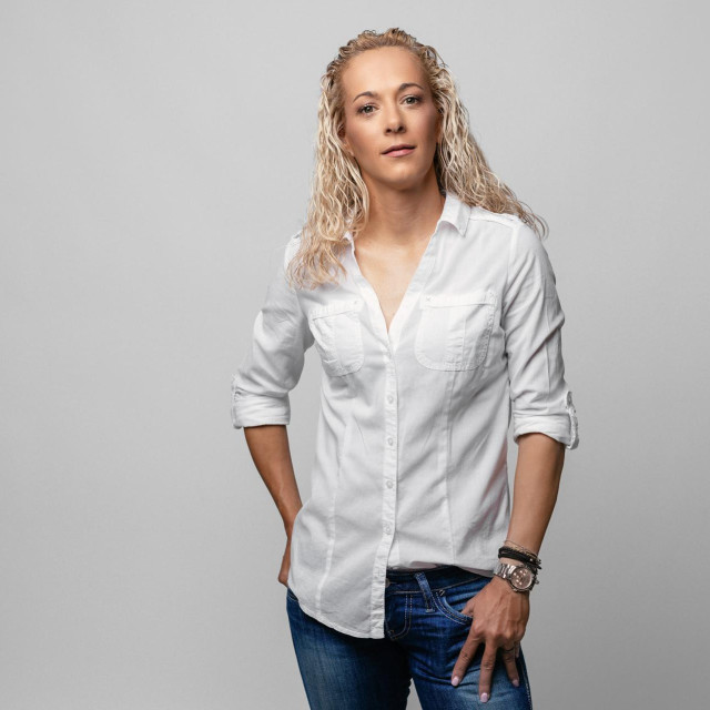 Gloriaobrađena
Zagreb, 270526.
Draskoviceva 40, Kompania studio.
Ivana Martincic nogometna sutkinja.