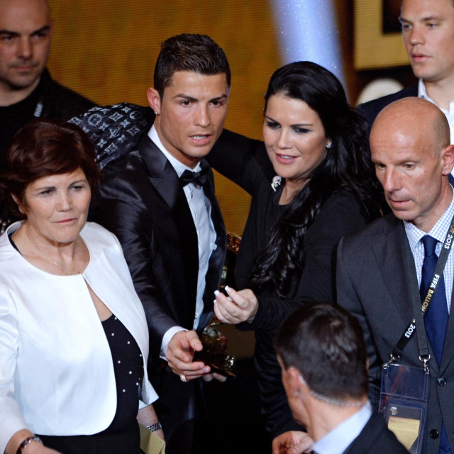 Cristiano Ronaldo s majkom Dolores i sestrom Katiom