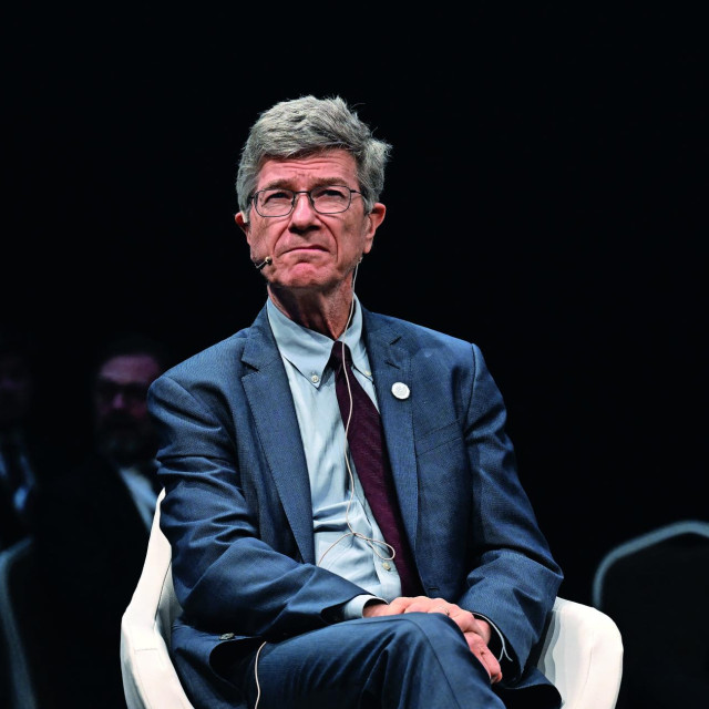 Bez kompromisa - Jeffrey Sachs zauzima se za totalni zaokret SAD-a i zapadnih saveznika i ekonomsko približavanje Kini i Rusiji