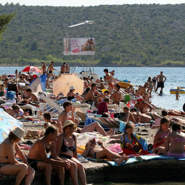 Plaža u Pirovcu, arhivska fotografija