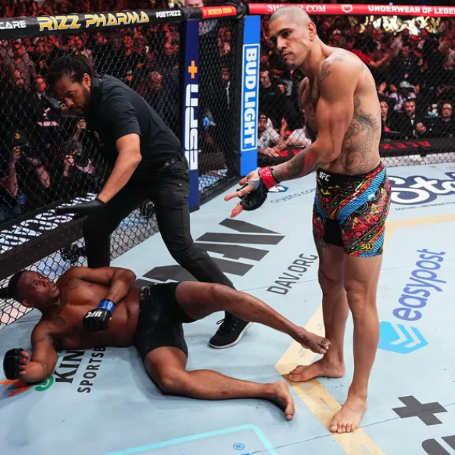 Alex Pereira vs. Jamahal Hill